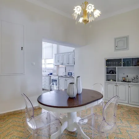 Semesterbostad Samouil Steps From The *