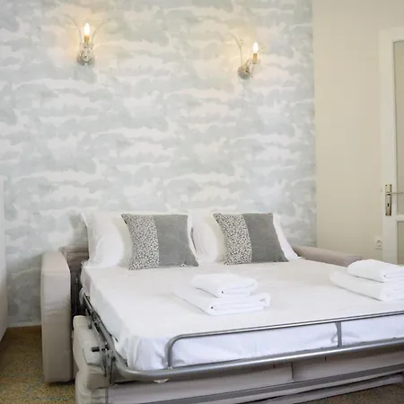 Samouil Steps From The Vakantiehuis Chania (Crete)