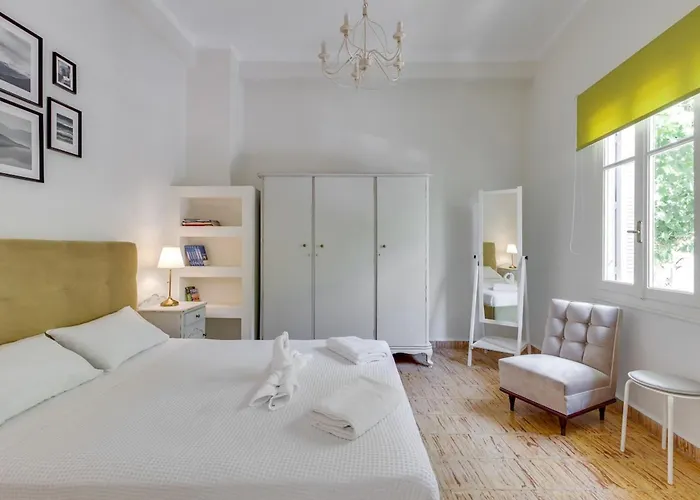 Samouil Steps From The * Chania (Crete)