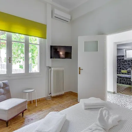 Samouil Steps From The * Chania (Crete)