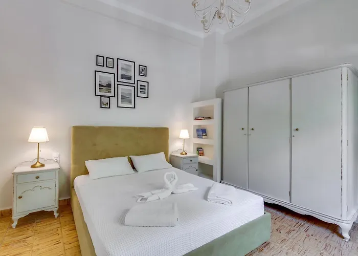 Samouil Steps From The