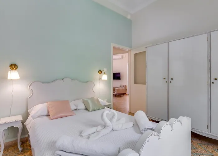 Samouil Steps From The Дом отдыха *