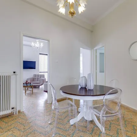 Ferienhaus Samouil Steps From The