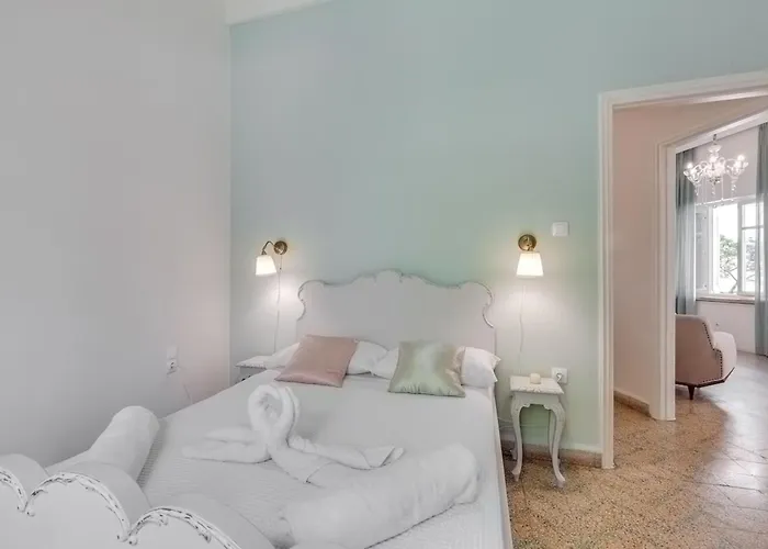 Samouil Steps From The *